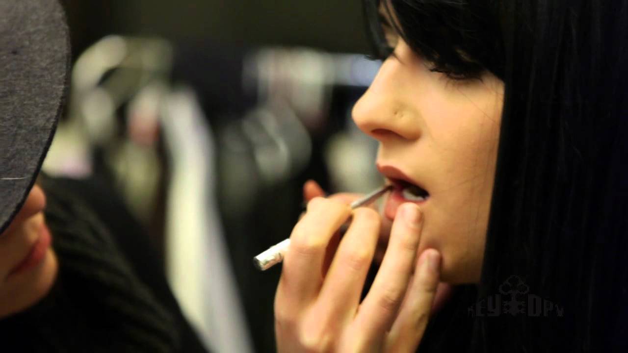 Make Up video