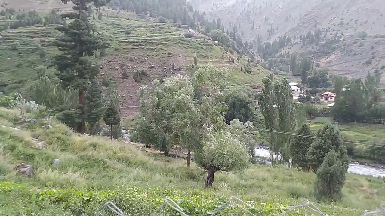 On the way to Chilam Chowki