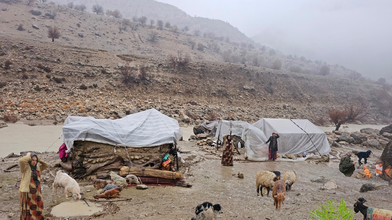 Viața nomadă: grindina din Munții Zagros și ploaia sălbatică a râului Khersan, viața grea a fetelor