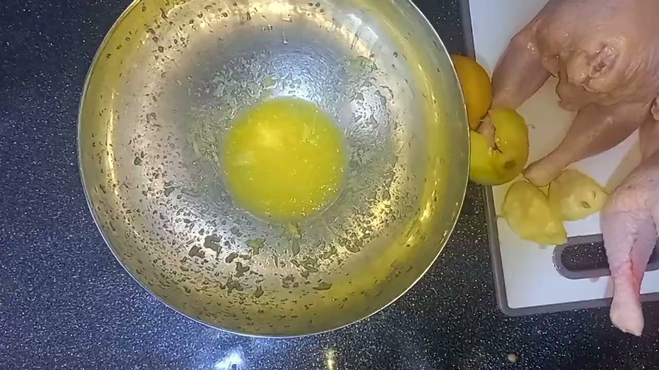 lavage de poulet طريقة ساهلة باش تغسلي دجاج او يجيك منسم بالحامض و مفيهش ريحة د زفورة ديال دجاج