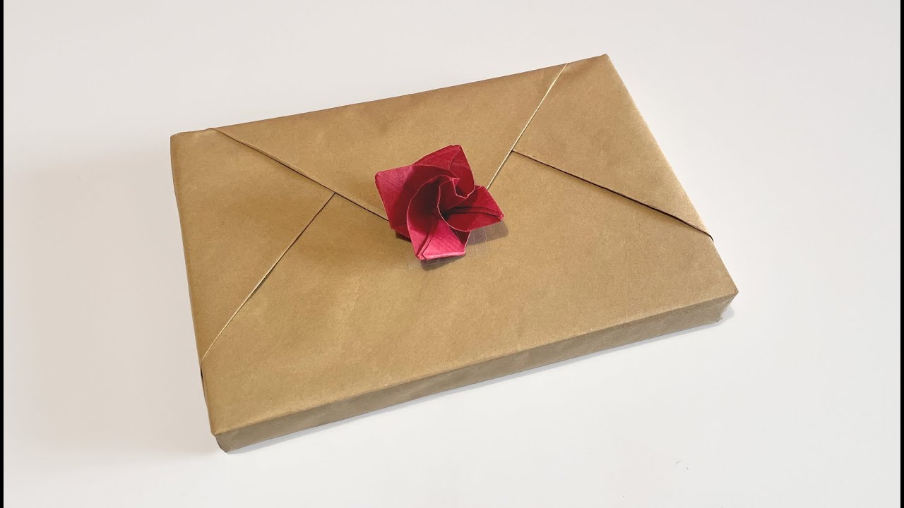 Como ENVOLVER un LIBRO para REGALO
