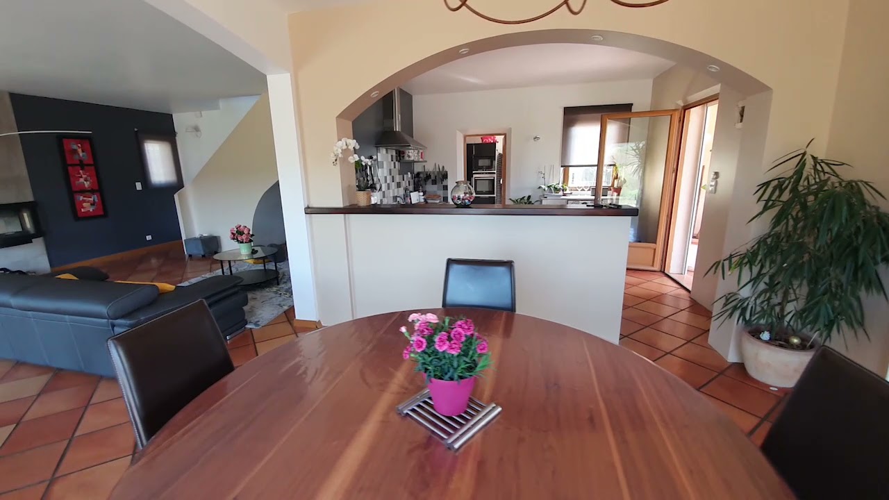 Maison Saint Christol Les Ales 5 pièce(s) 189 m2 Terrain 2500 m2