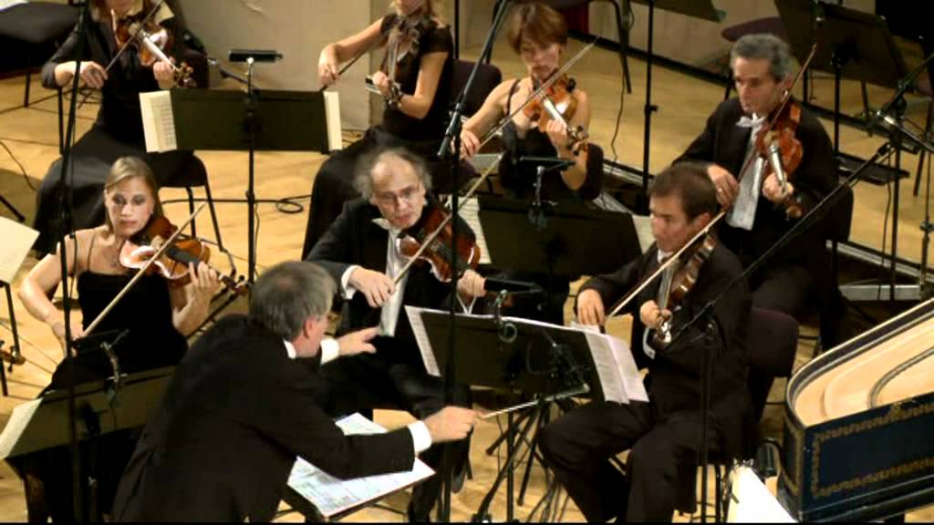 C. Ph. E. Bach Symphony in E Minor - Reinhard Göbel & Budapest Festival Orchestra