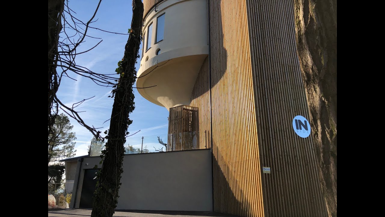 Trévoux (Ain) : un château d'eau transformé en location grand luxe