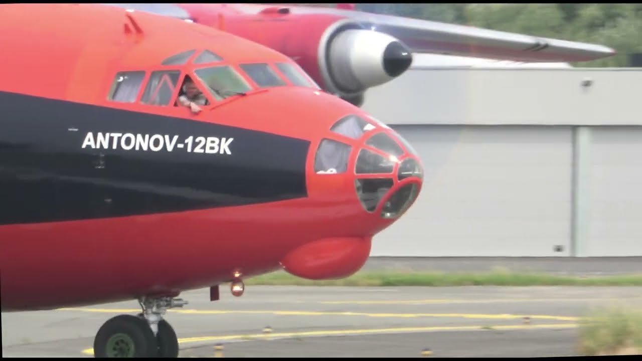 I WAS SIGHTED : ANTONOV 12 CAVOK  UR-CKL , Ostend Airport
