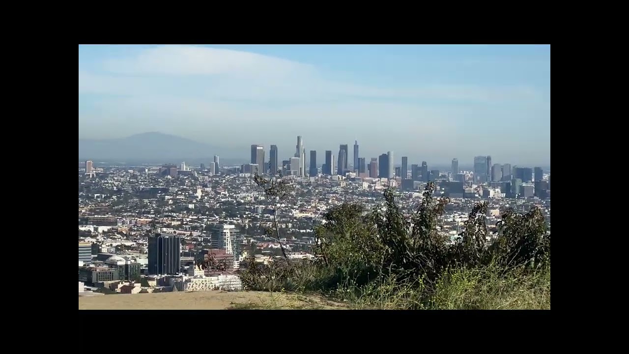 Hiking in Runyon Canyon Park