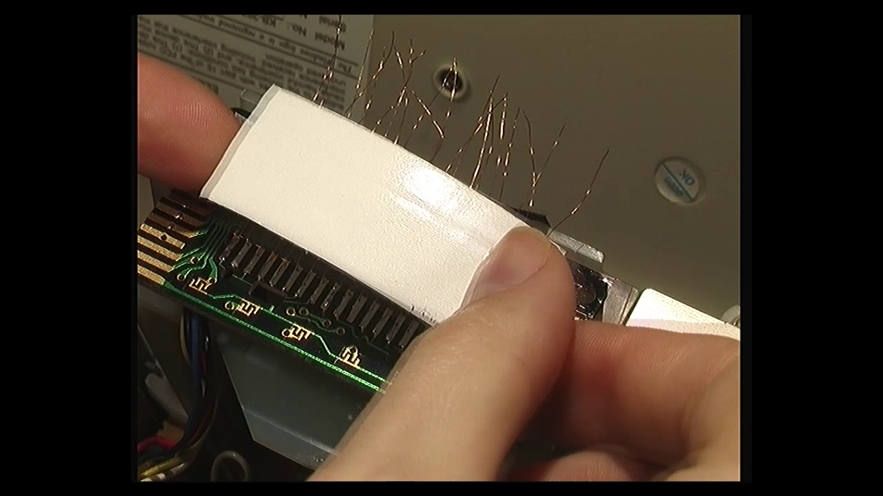 Hitachi TRK-8300E - oprava digitálek radiomagnetofonu