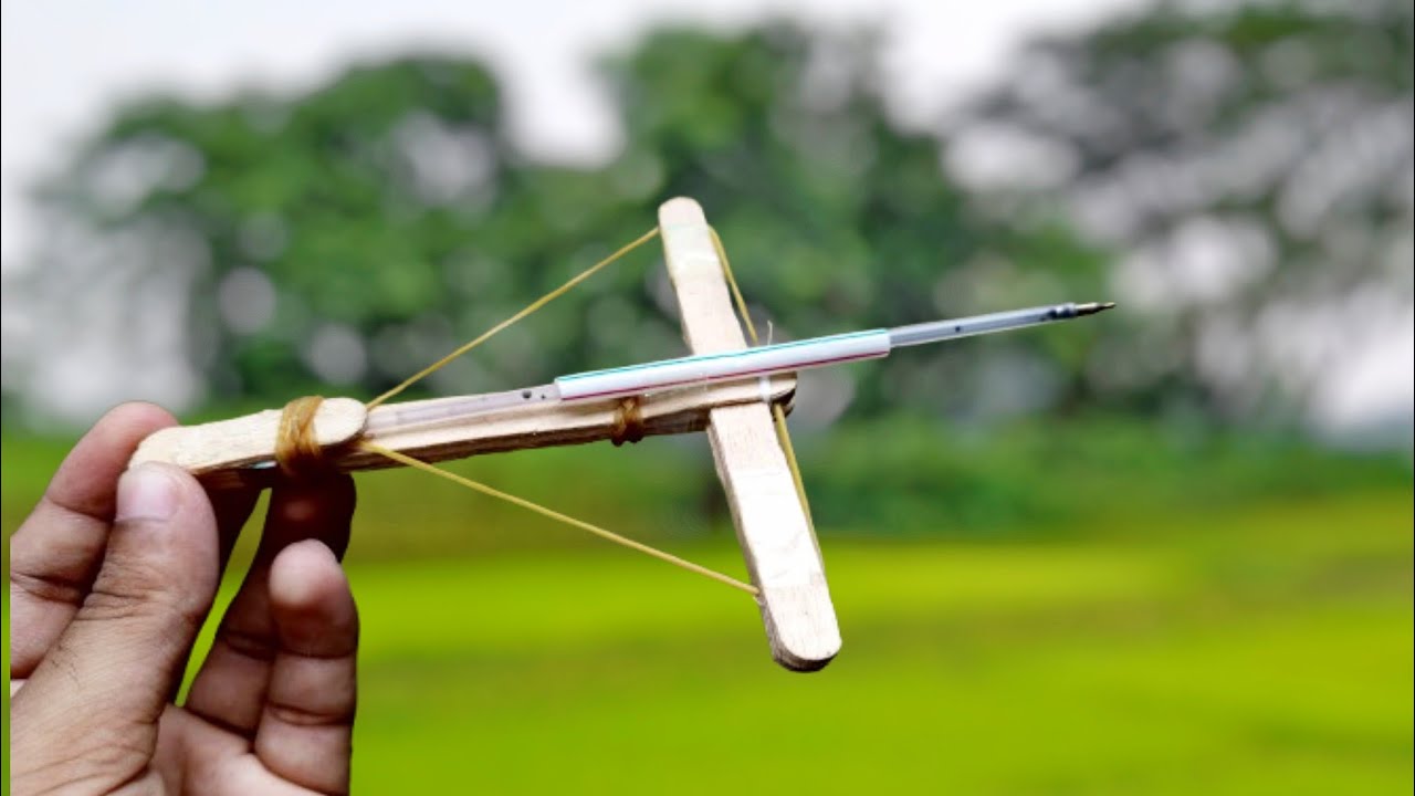 how to make a powerful crossbow || rubber band gun 