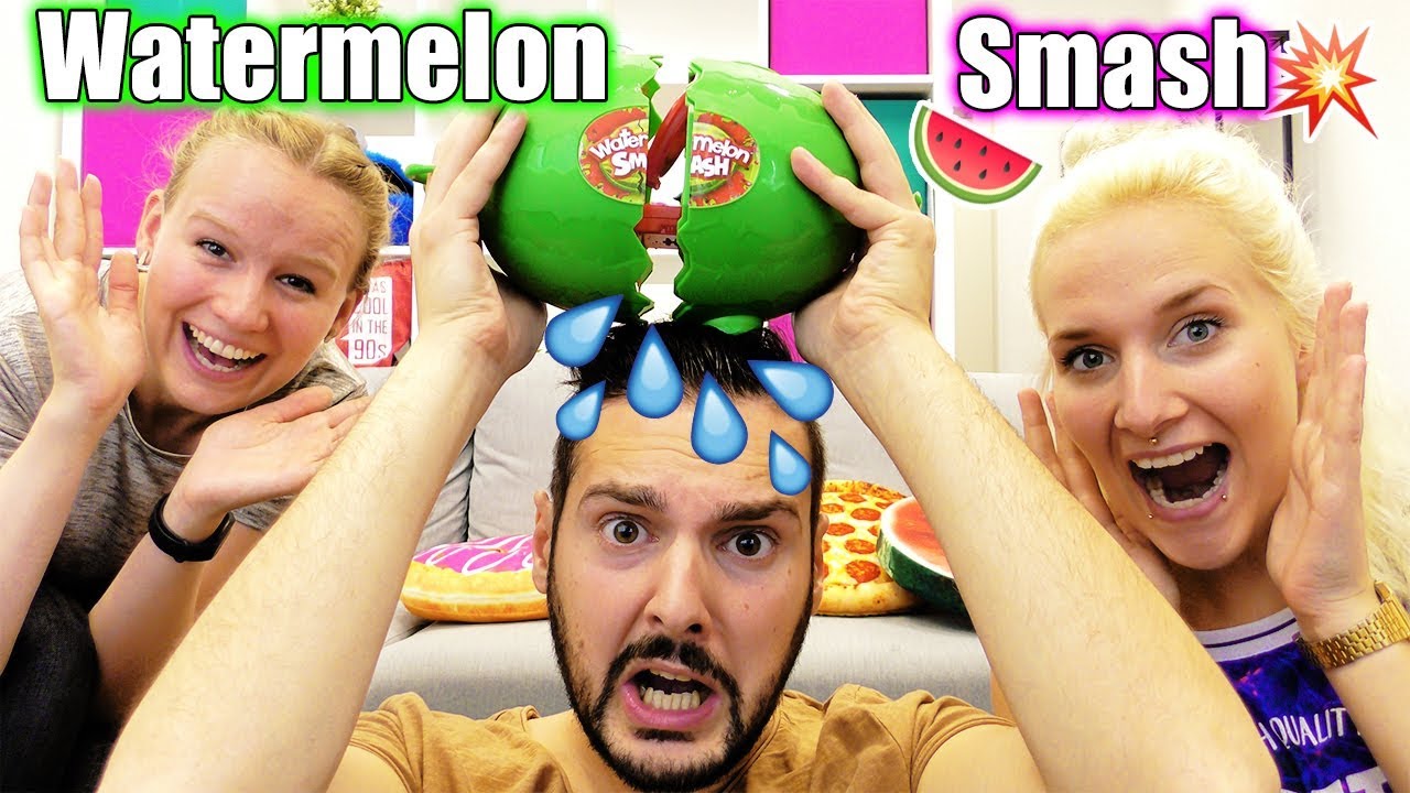WATERMELON SMASH Challenge -Wassermelone macht KAAN NINA oder KATHI nass? Kaans Hose nass