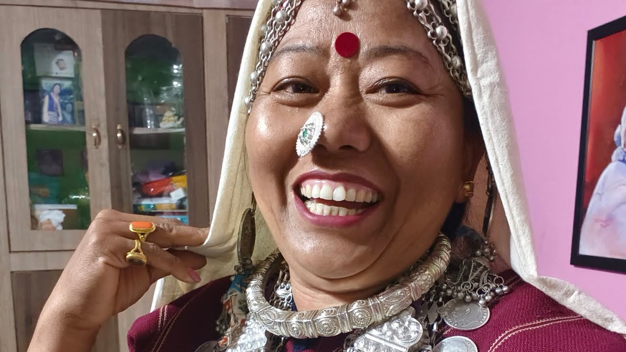 हमारा पारंपरिक ड्रेस चोंयुन बाला 👍👌🙏