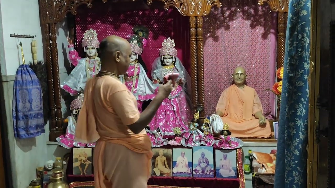 তোমার নিদ্রায় জীব নিদ্রিত ধরায় তবজাগরনে বিশ্ব জাগরিত হয় শুভদৃষ্টি কর এবে জগতেরপ্রতি নিতাইহে গৌরহে