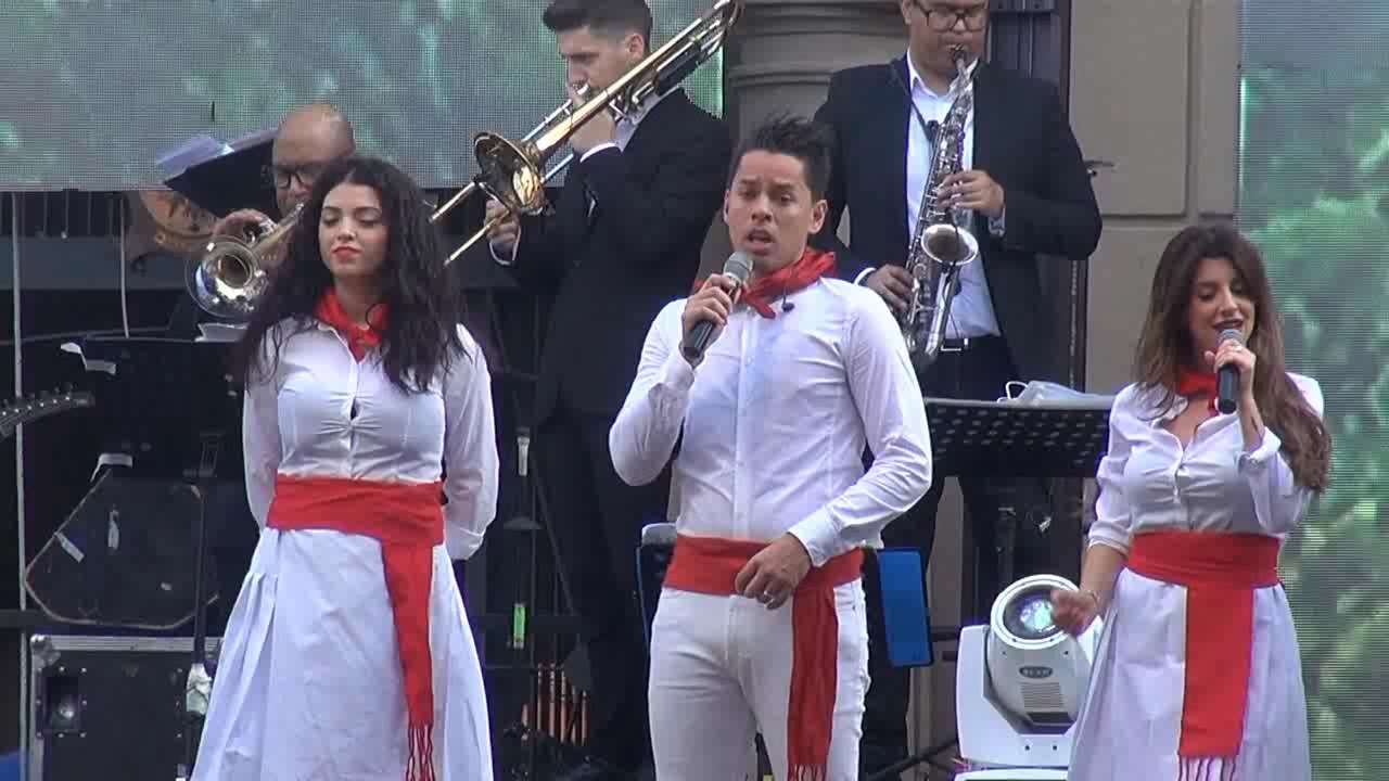JOTAS NAVARRAS ORQUESTA NUEVA ALASKA VALTIERRA 18 -08- 2019.