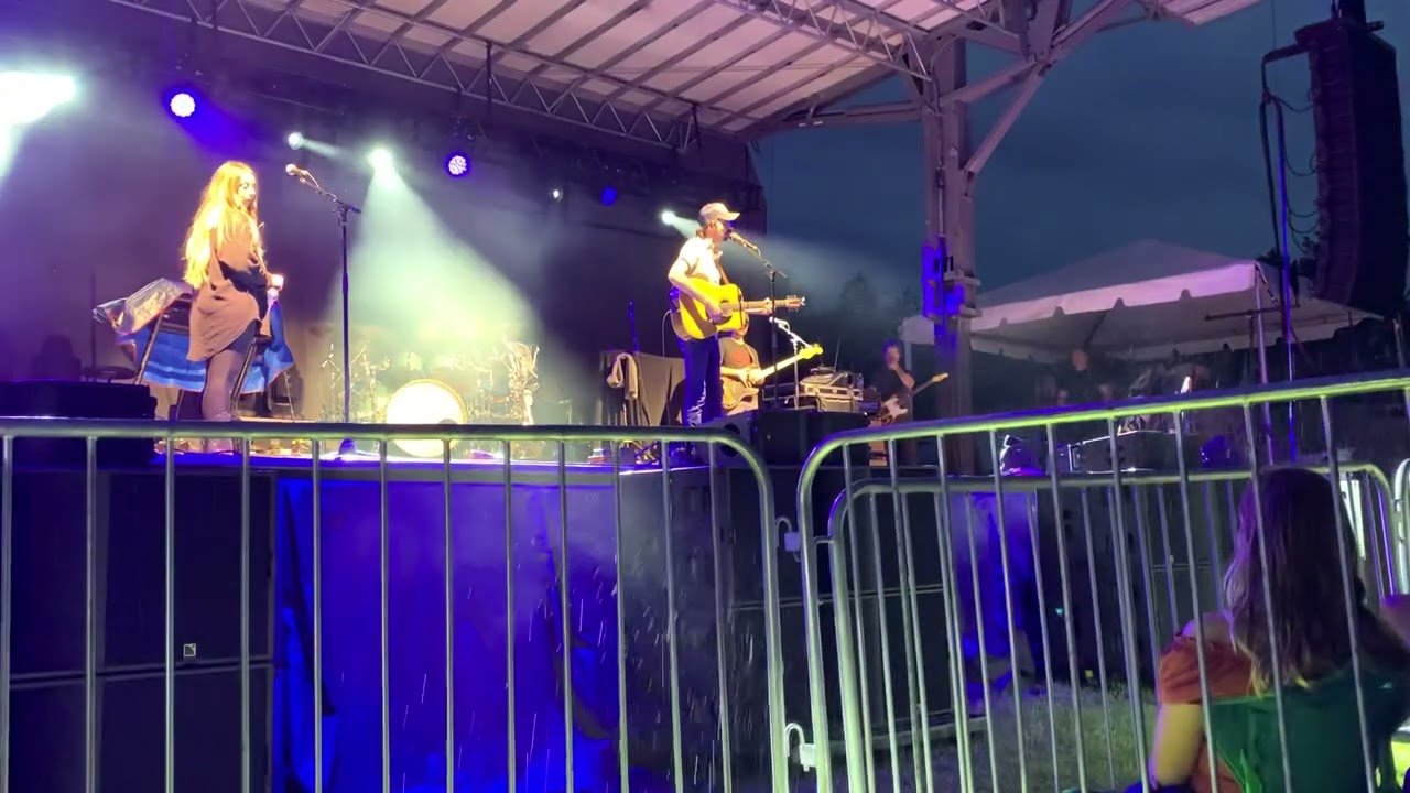 Mo Pitney — They Nailed Him To A Tree