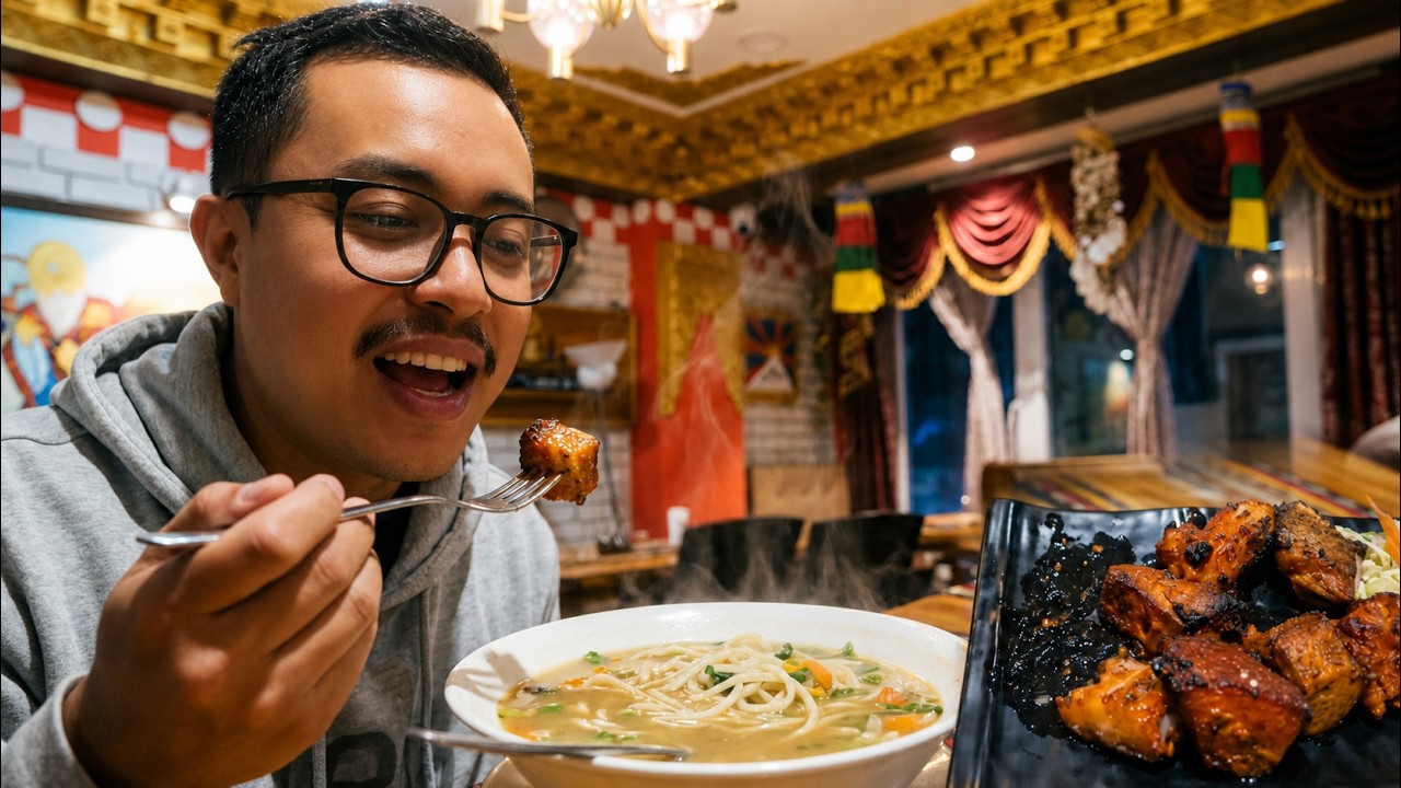 Manipuri guy trying Tibetan Food in Darjeeling 🇮🇳