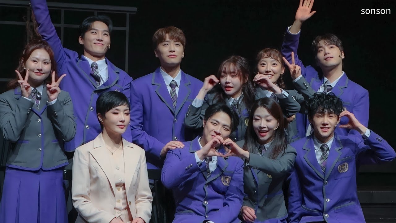 251213 6시30분 뮤지컬 '타오르는 어둠 속에서' 개막기념 무대인사 / 박정원 선유하 홍승안(f) 안유진 박영빈 조영화 이채연 김하연 도정연 박두호 