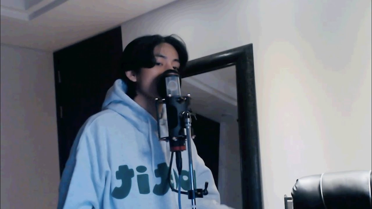 It&rsquo;s Beginning To Look A Lot Like Christmas (cover) by V of BTS