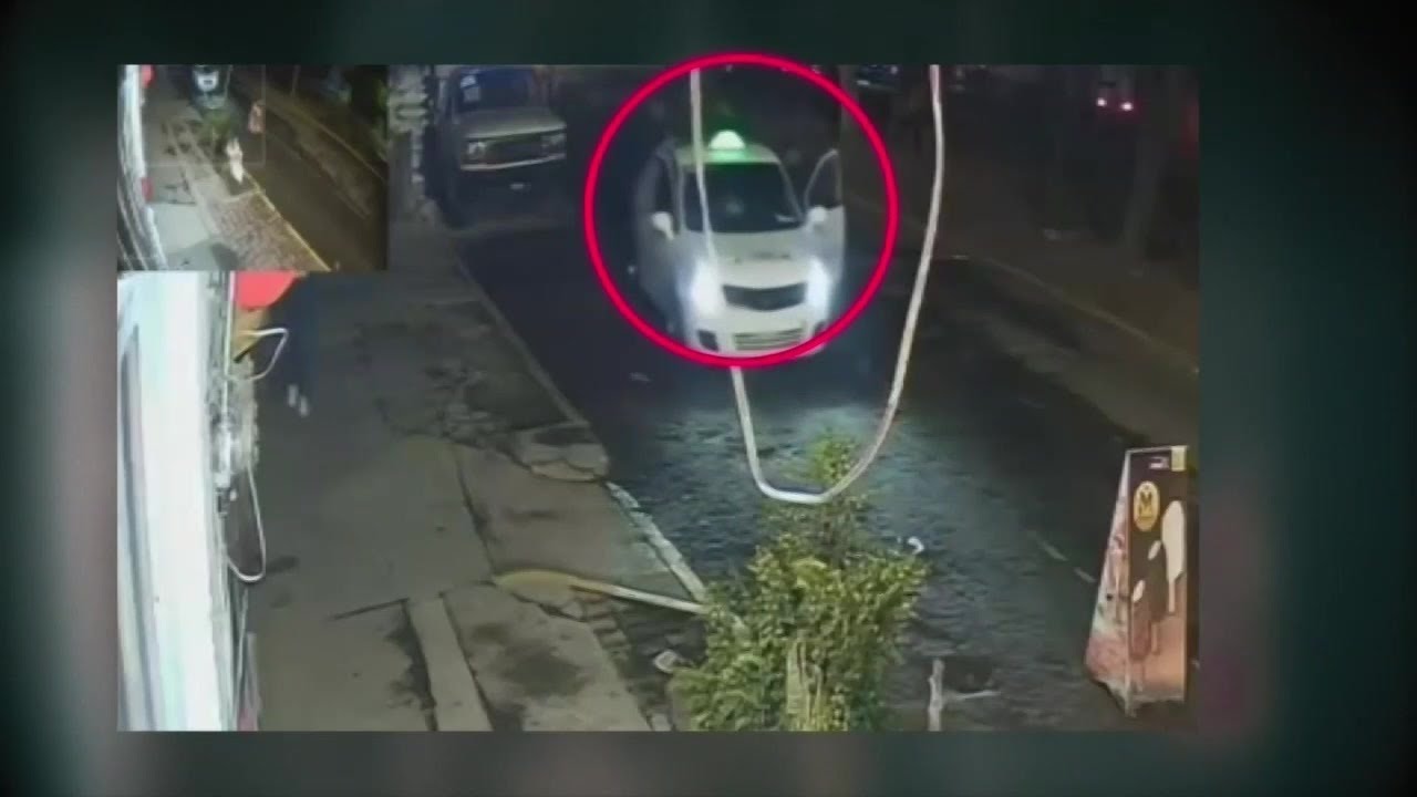 Policías de la SSC de la CDMX fueron grabados empujando un taxi con dos cuerpos