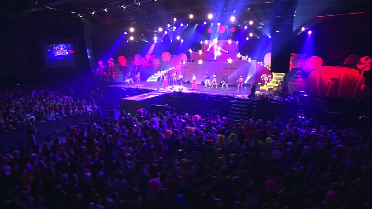 De Foute Party 2013: De Foutste Playbackshow (deel 1)