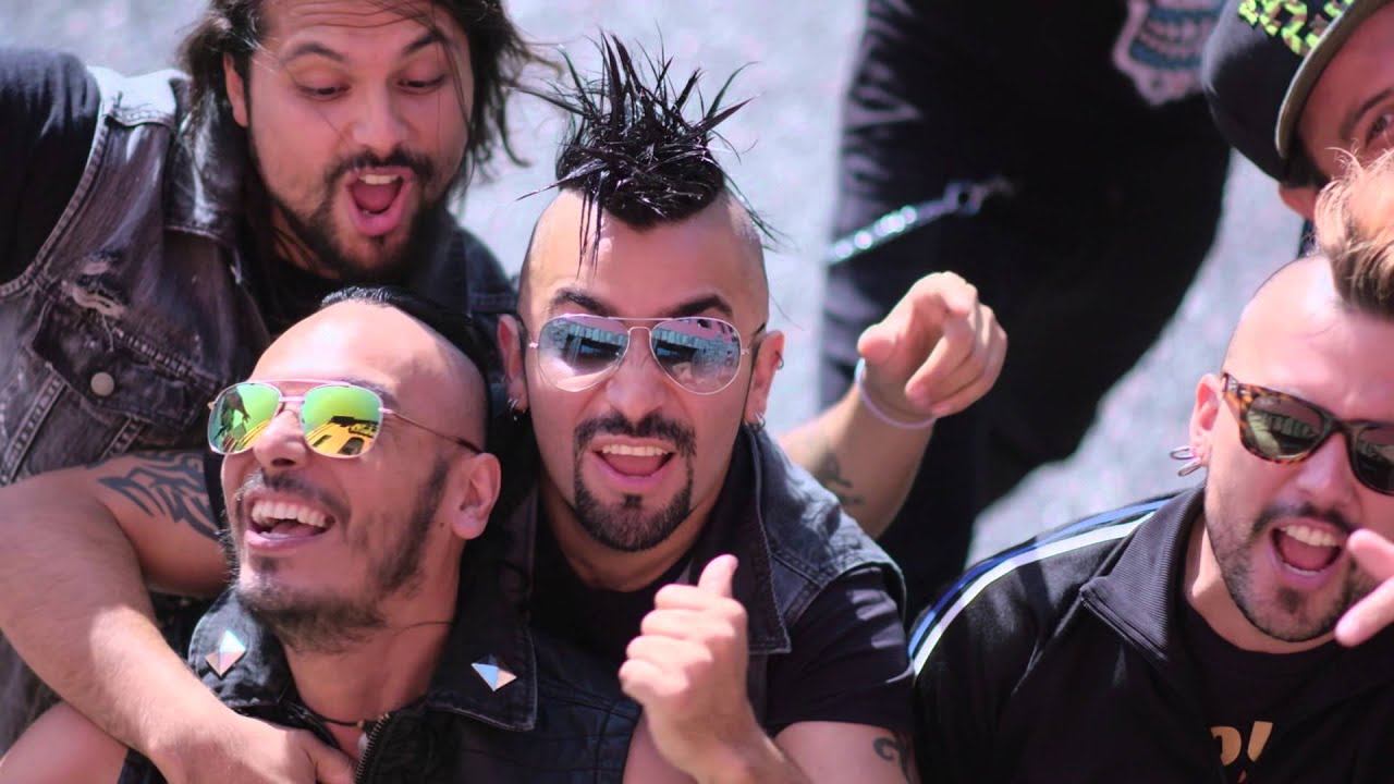 Tomo Como Rey - We&oacute;n (Video Clip Oficial)