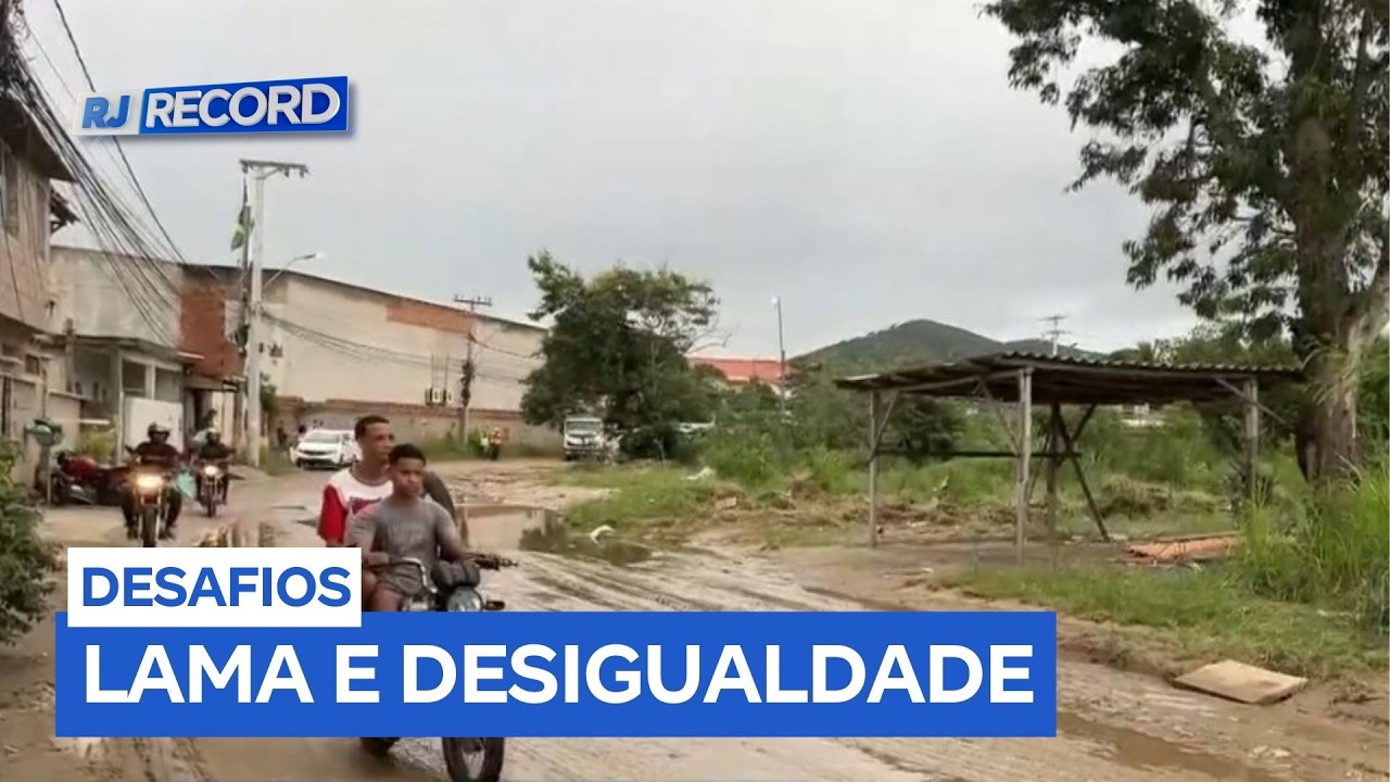Moradores sofrem com alagamentos após chuvas intensas em São Pedro da Aldeia (RJ)