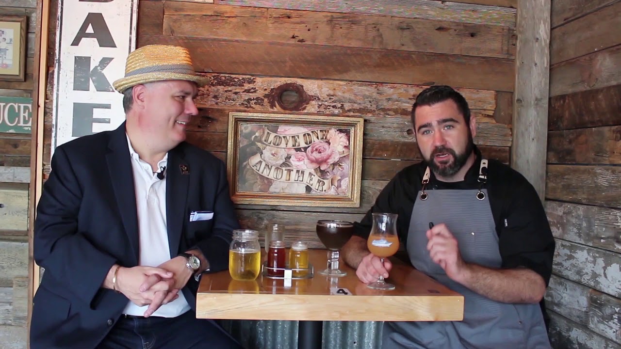 What To Eat In Abbotsford - The Best Burger & Brewery Restaurant & The #1 Item On The Menu To Try!