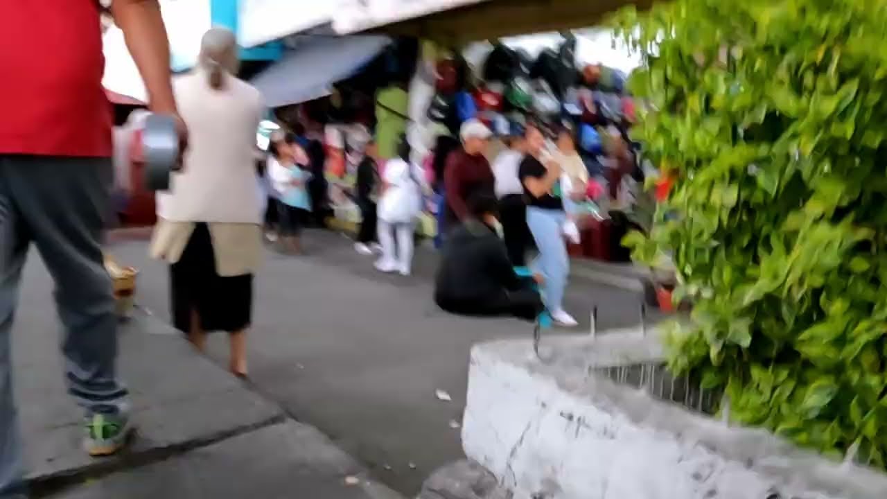 Pasando por el Mercado de la Merced