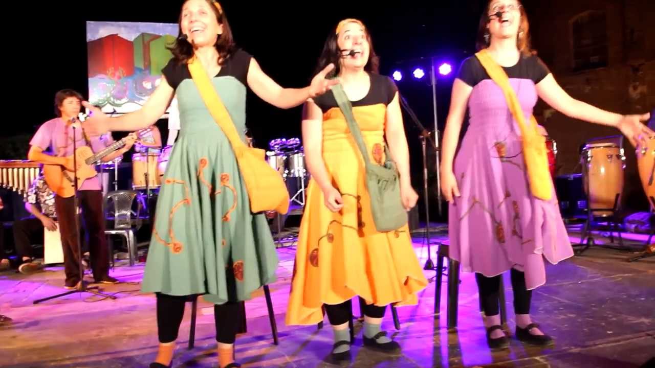 CANTICUENTICOS "Nada en su lugar"  en vivo con Emparche Ensamble de Percusión
