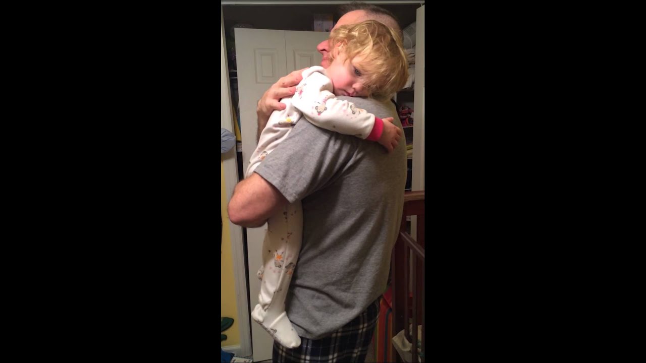 2014-01-27 Daddy surprises Katie after deployment