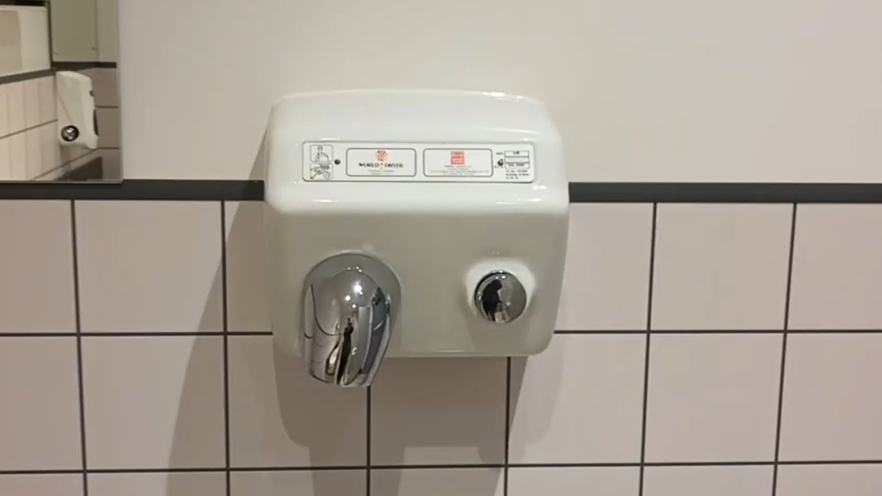 WDWH Model A Hand Dryer at Sainsbury’s, Edenthorpe, Doncaster 🚼