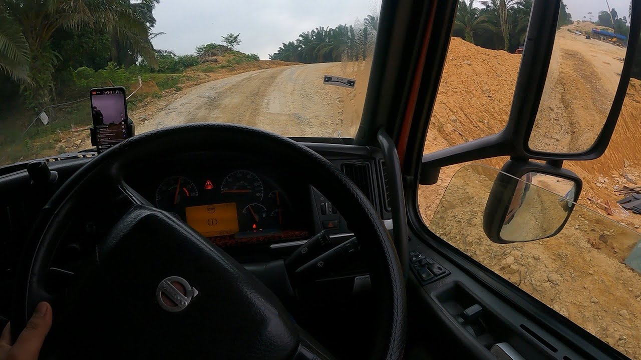 POV VOLVO FM - tak lepas naik bukit ni, ingat kan lepas (off road)