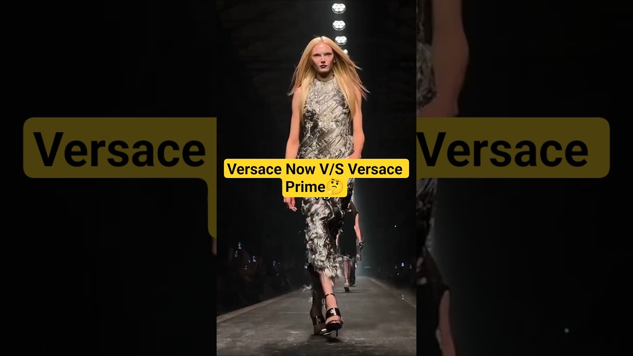 Versace#shalomharlow#model#SuperModel#Runway#fashion#catwalk#runwaymodel#fashionweek#kendalljenner