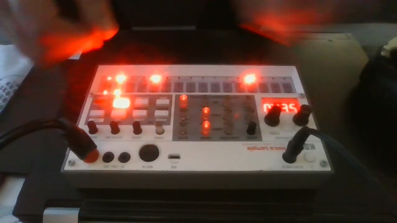 Electro Roboto 2024  ( Volca Sampler Poland )
