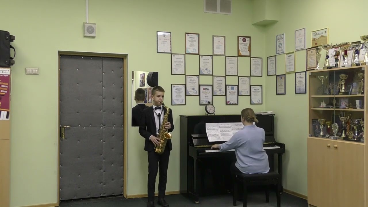 Коваленко Георгий, 12 дет, саксофон, г. Видное. А. Браю 