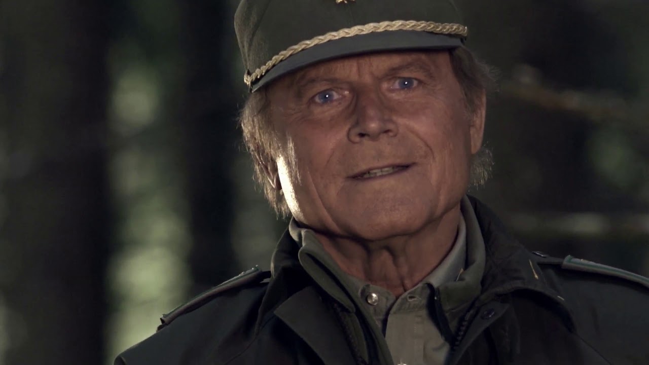 Terence Hill in 'Die Bergpolizei - Staffel 3' | DVD | Ganz nah am Himmel | Un passo dal cielo