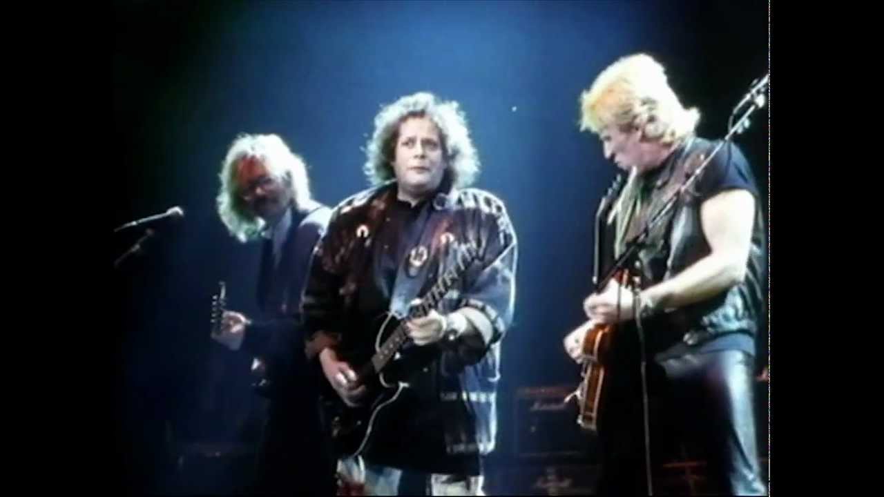 S. Howe, A. Lee, S. Hunter, L. West, R. California, T. Turner & S. Copeland - LIVE