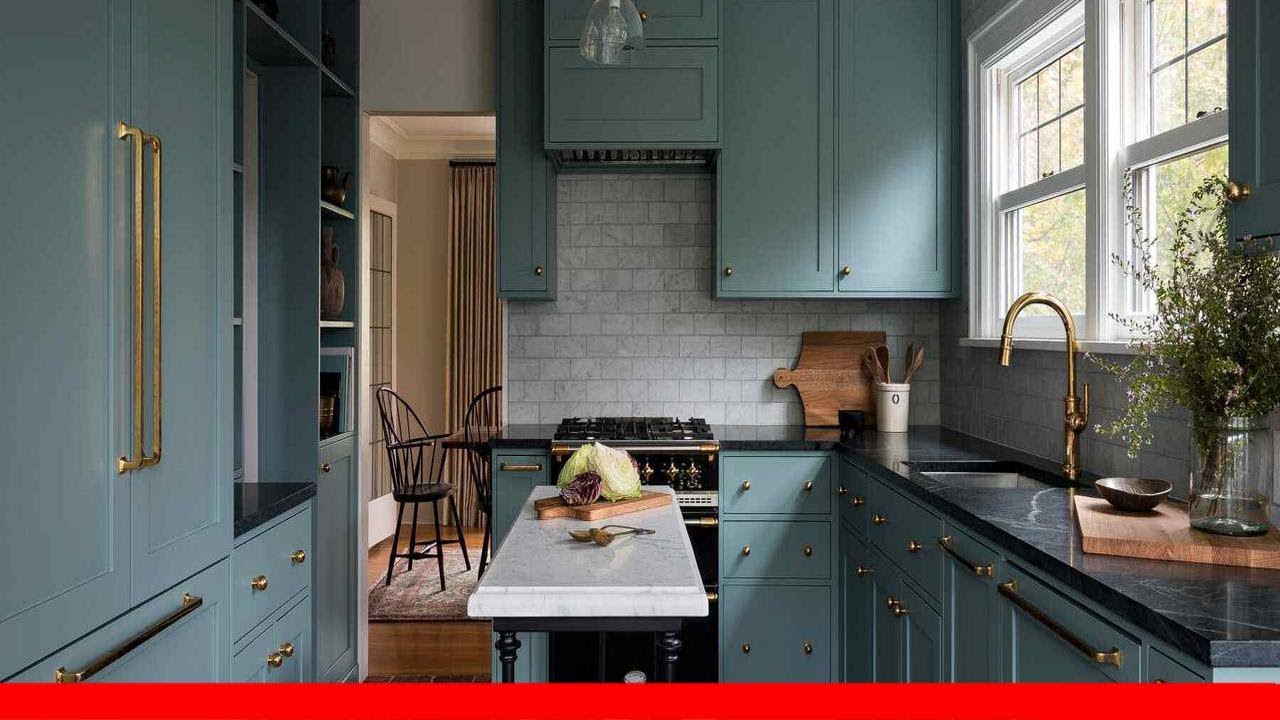 15 Small Kitchen Island Ideas 🛋️