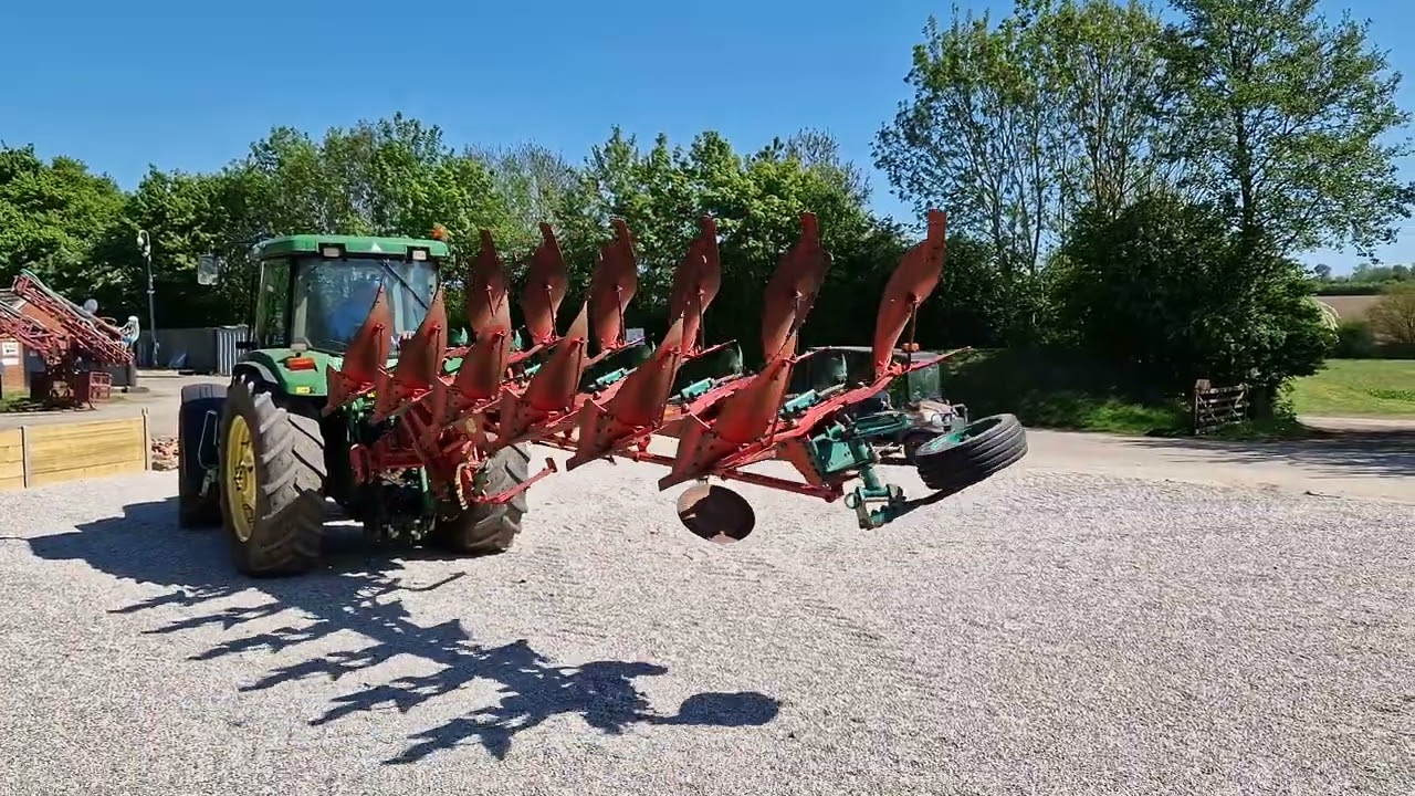 Kverneland LB85 300 6 furrow plough 24212