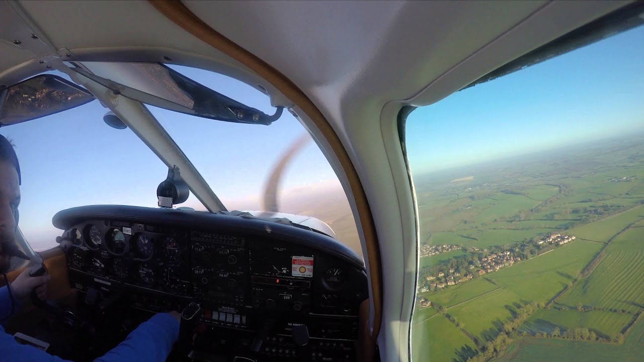 Overhead join and landing at Leicester airfield