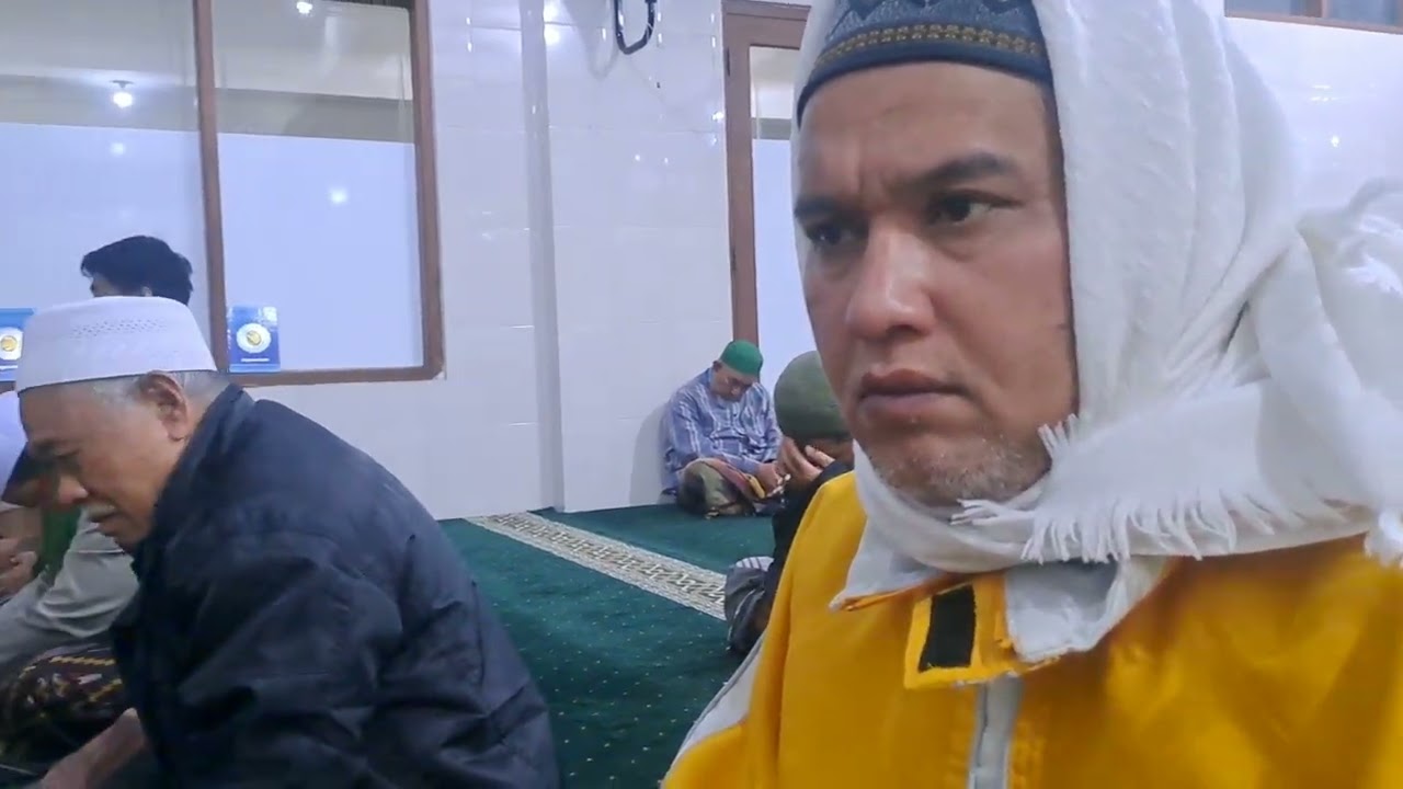 Jaga perut dari makanan yg haram dan syubhat (kitab maraqil  'ubudiyah)