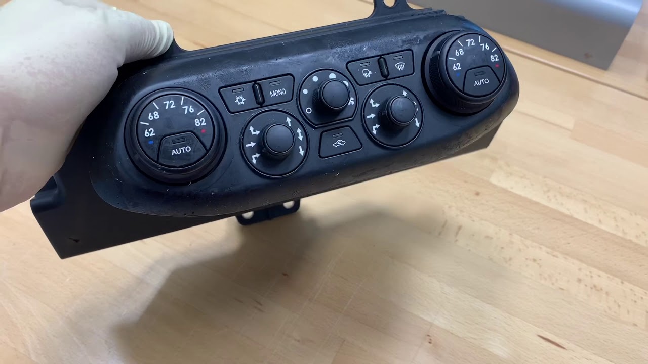 Ferrari 458 (Speciale) HVAC removal tips