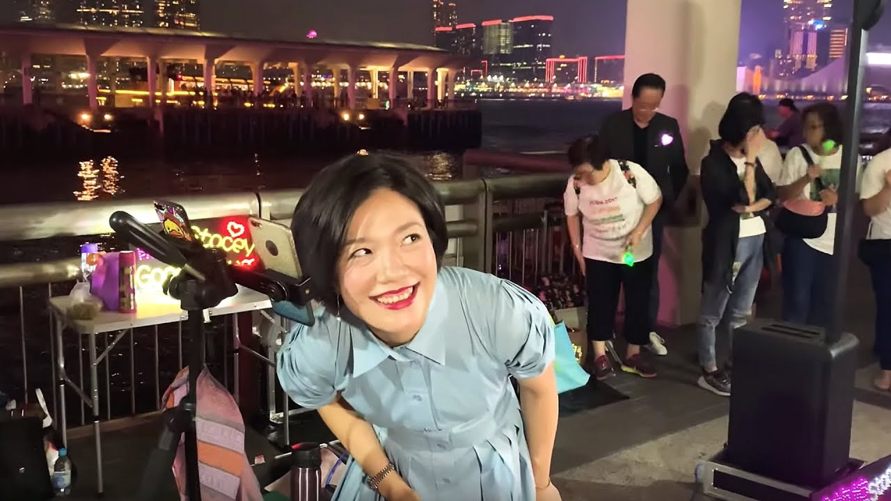 2019.05.11 中環10號碼頭街演 - 第2節 (在水一方, 自作多情, 至少還有你) + 謝謝香港及海外朋友的PayPal支持, 香港旺角小龙女龙婷