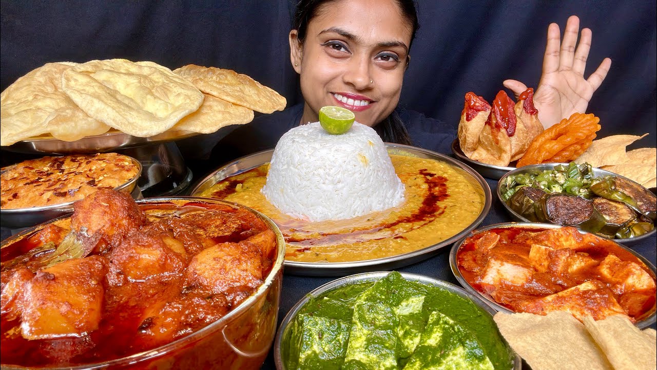 Eating Naan Puri,Dum Aloo,Dal Chawal,Aloo Bharta,Palak Paneer,Sahi Paneer Samosa Baingan Bhindi Fry