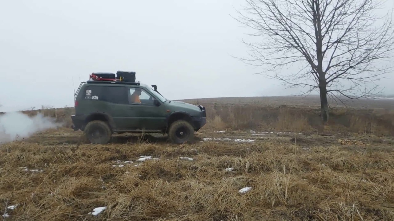 Nissan Terrano offroad