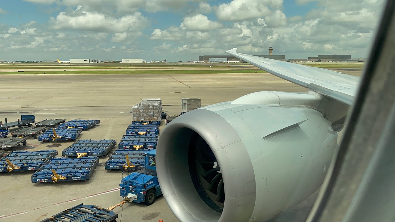 American Airlines 787-9 Dreamliner Engine Start Up