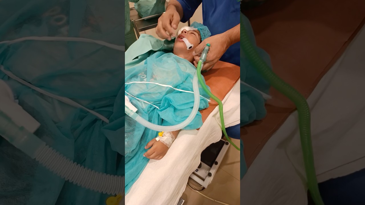 Critical patient in ICU Unit // patient on ventilator in ICU #medical #infromation #icucare