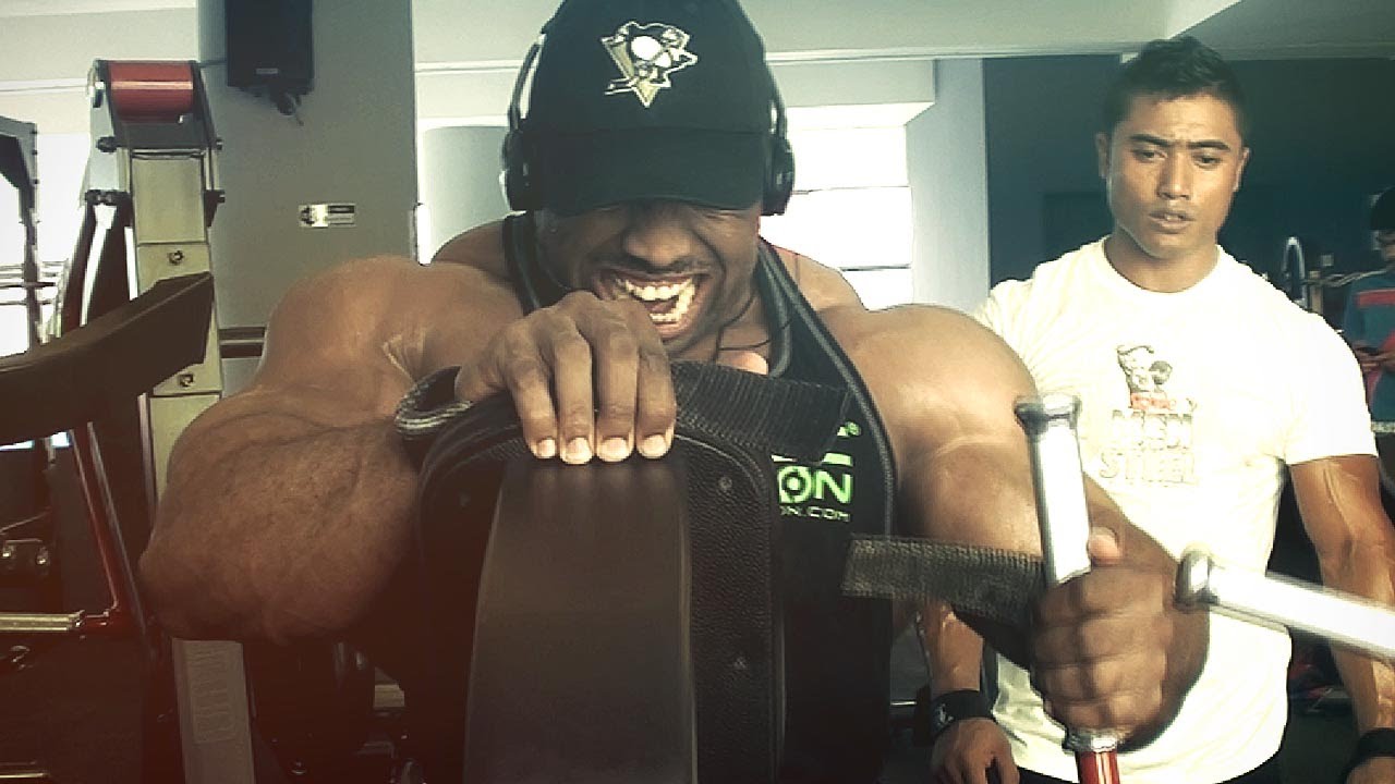 MUSCLE ARMY in Malaysia - Cedric McMillan and Zainal Arif