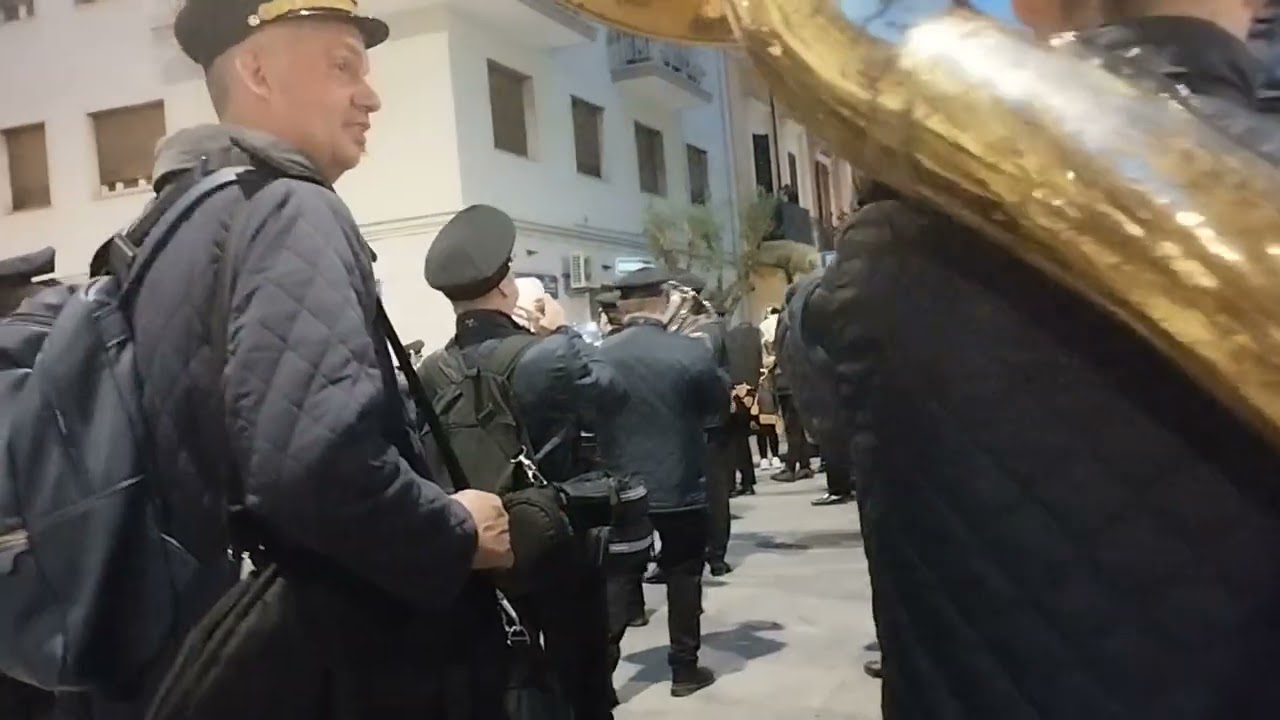 Marcia funebre La Ruvetta banda di Bitonto Traetta 31/03/2023 Bari processione dell' Addolorata.