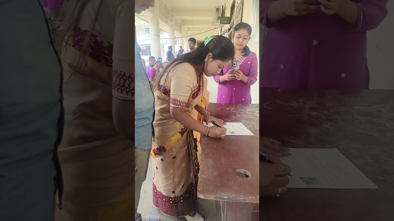 সম্পূৰ্ণ ক'ৰ্ট মেৰেজৰ ভিডিঅ'