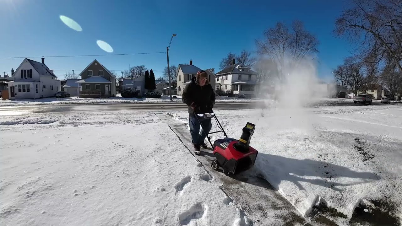 2023 Toro e21SP Single Stage Snow Thrower Review