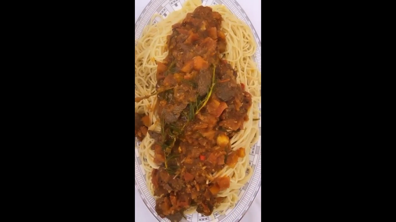 المعكرونة مع صوص البندورة والستيك واشهى المطيبات على طريقة العيلة التقليدية مع جويل